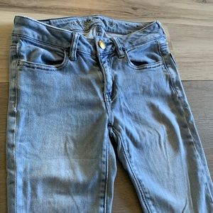 American eagle light wash